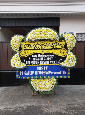 Papan Bunga Duka di Tanah Putih