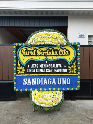 Papan Bunga Duka di Tanah Putih